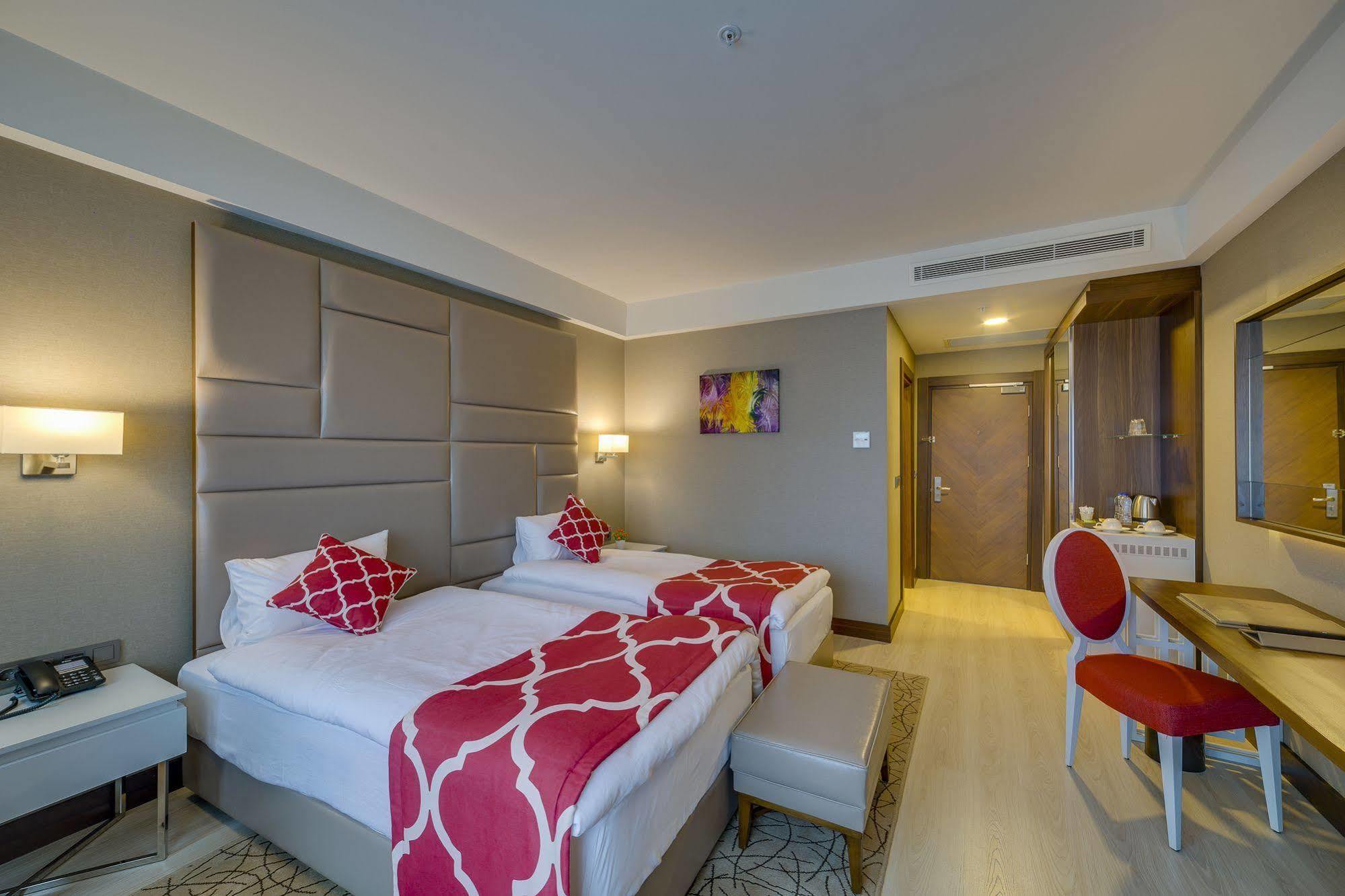 Demircioglu Park Hotel 穆拉 外观 照片